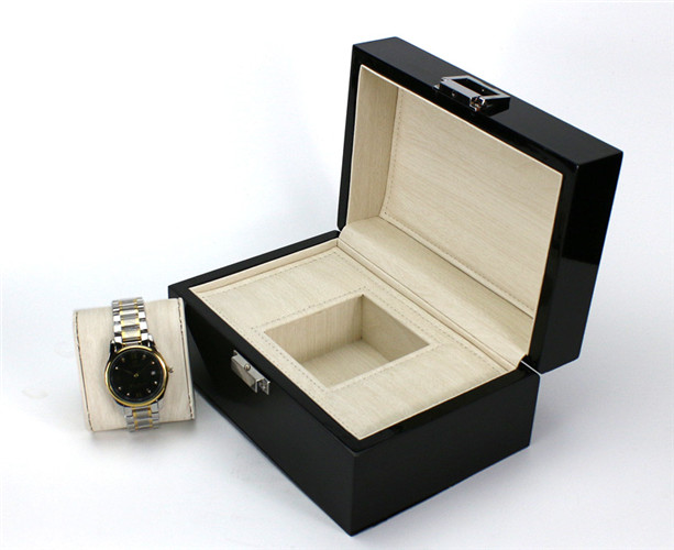 Classic Black Wristwatch Boxes Custom Logo Boxes In Quartz Watch